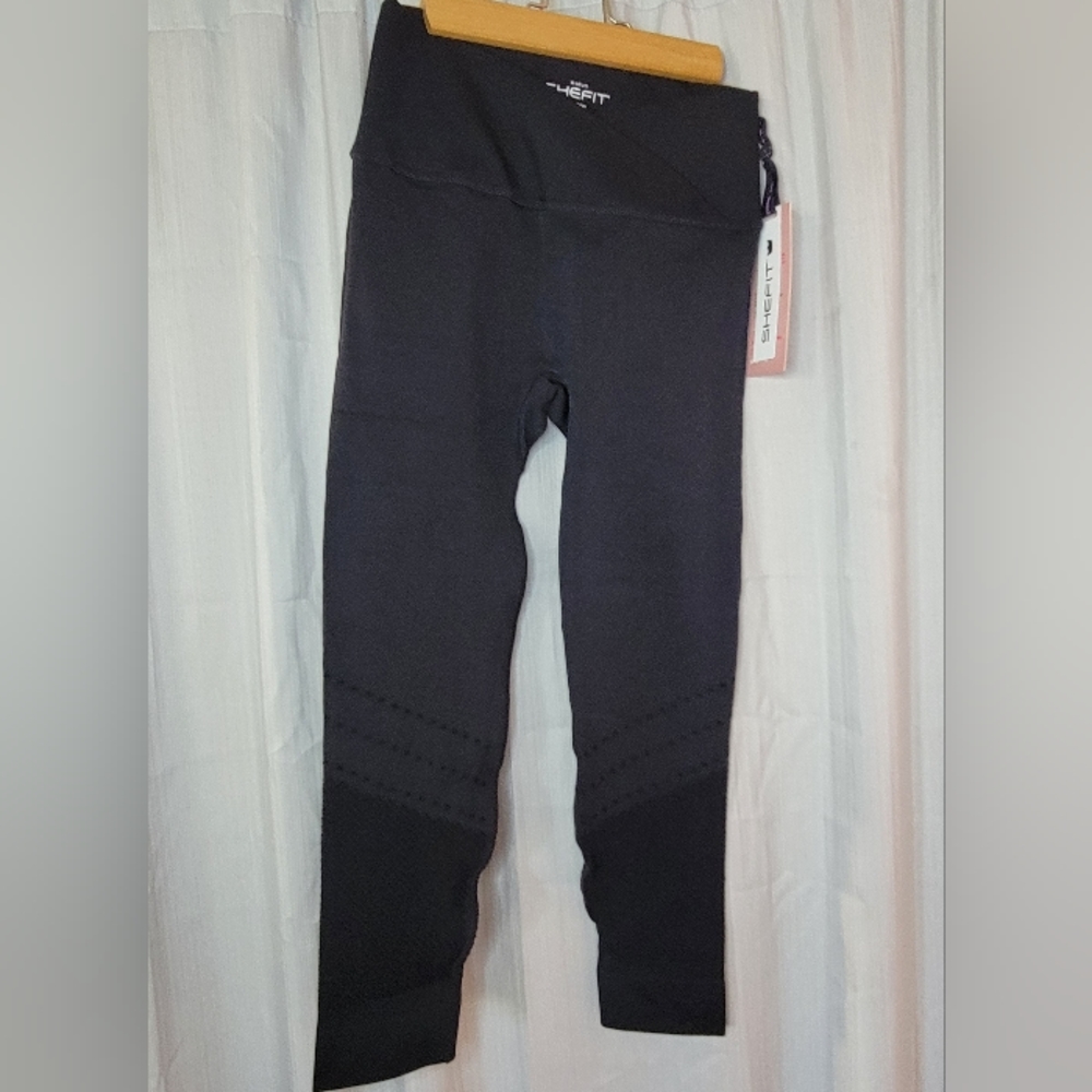 NWT Shefit style 14005 black athletic leggings medium